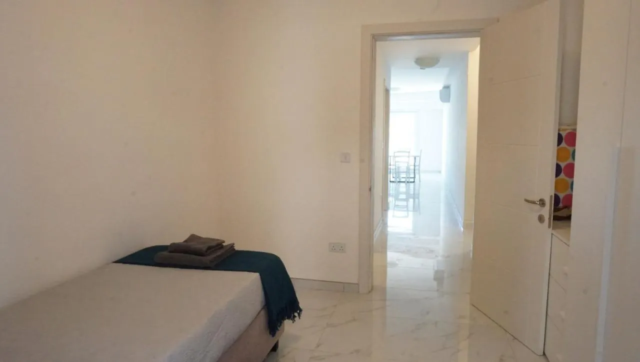Mensija Valley Residences San Ġiljan Apartman